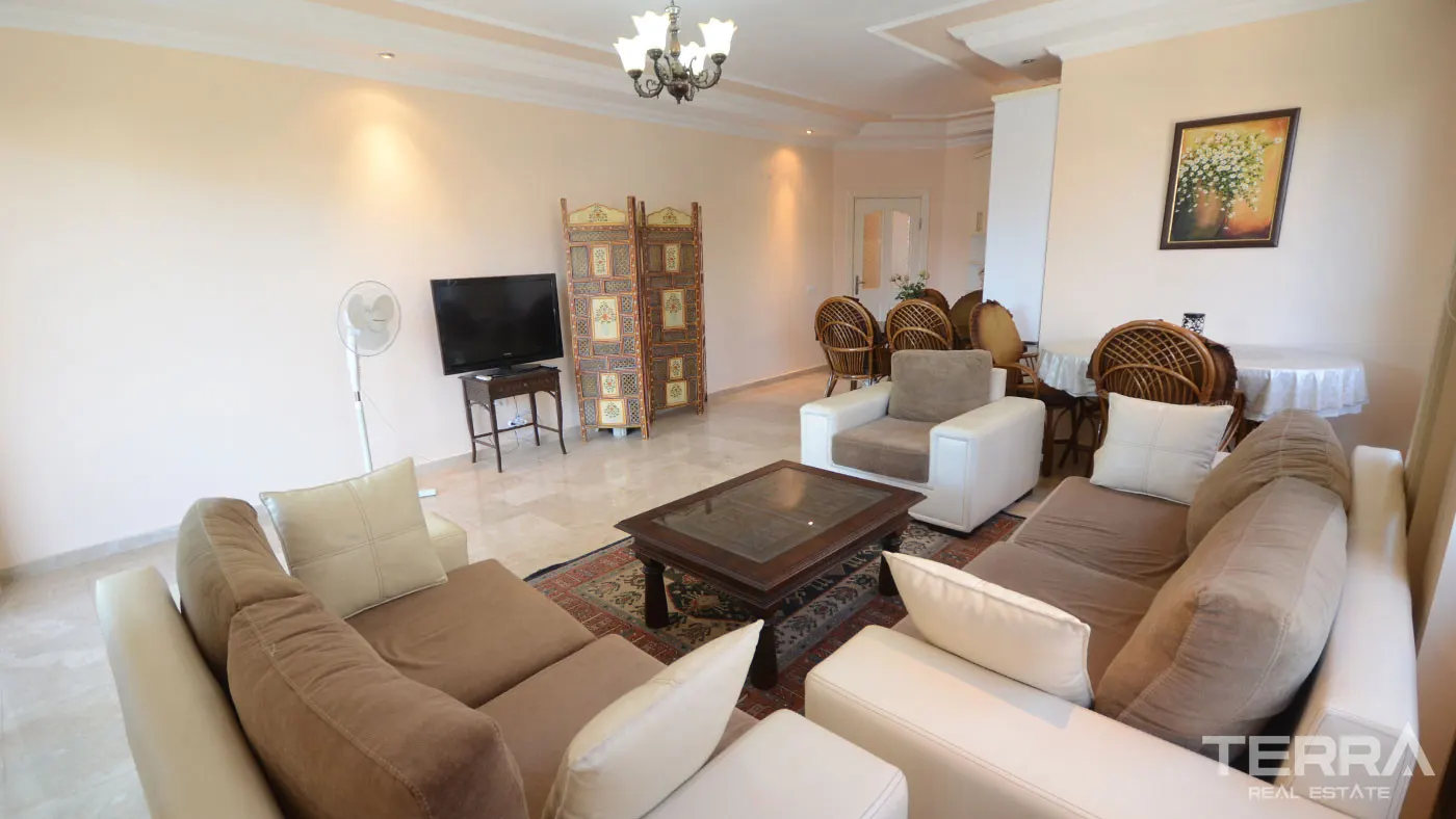 ALANYA SUGÖZÜ’NDE RAHİME REİSOĞLU SİTESİ’NDE SATILIK 2+1 DAİRE