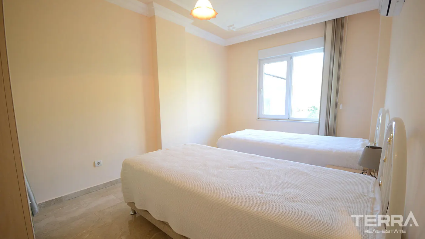 ALANYA SUGÖZÜ’NDE RAHİME REİSOĞLU SİTESİ’NDE SATILIK 2+1 DAİRE