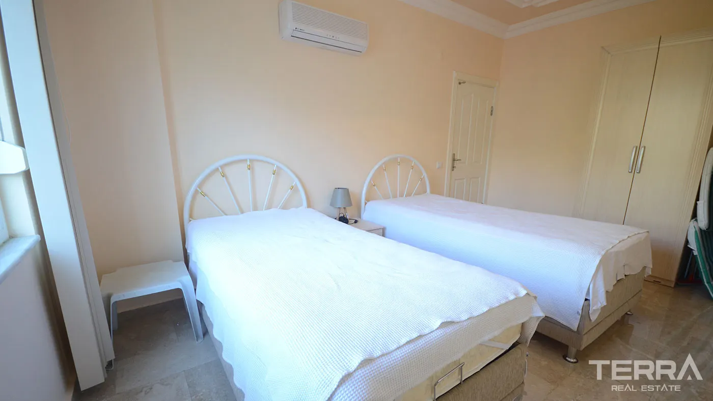 ALANYA SUGÖZÜ’NDE RAHİME REİSOĞLU SİTESİ’NDE SATILIK 2+1 DAİRE