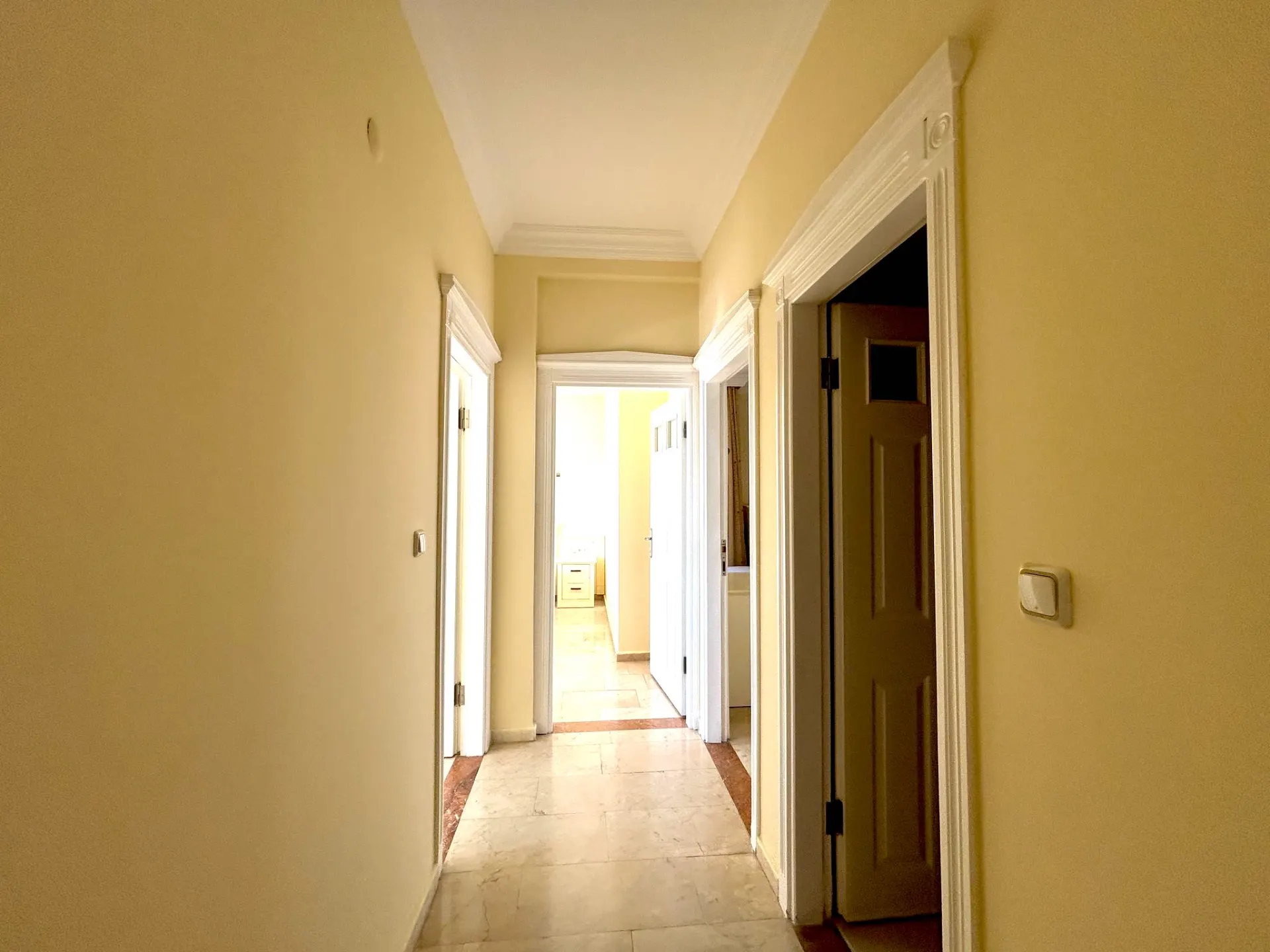 ALANYA KARGICAK  SATILIK DENİZ MANZARALI BAHÇELİ 3+1