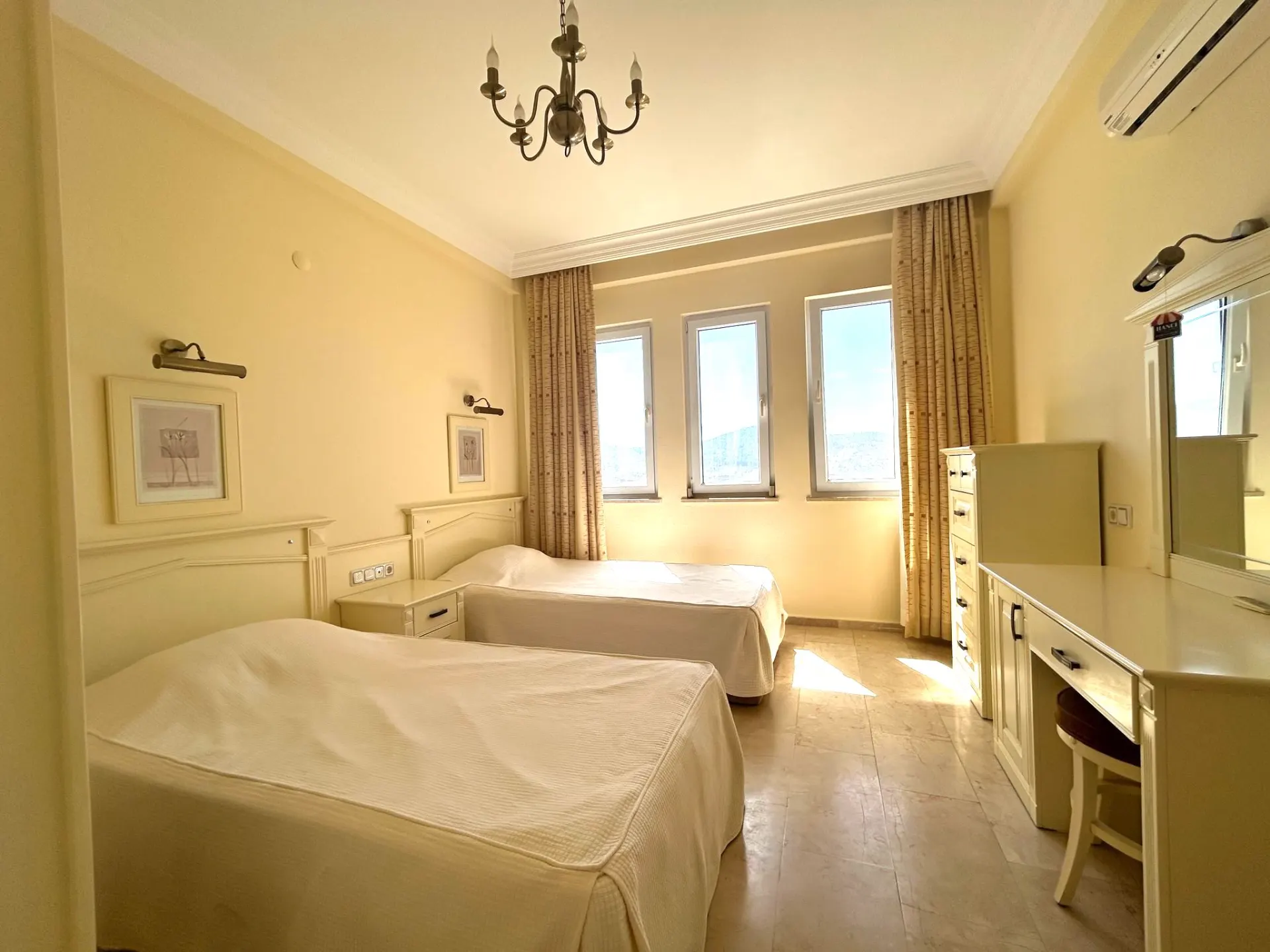 ALANYA KARGICAK  SATILIK DENİZ MANZARALI BAHÇELİ 3+1