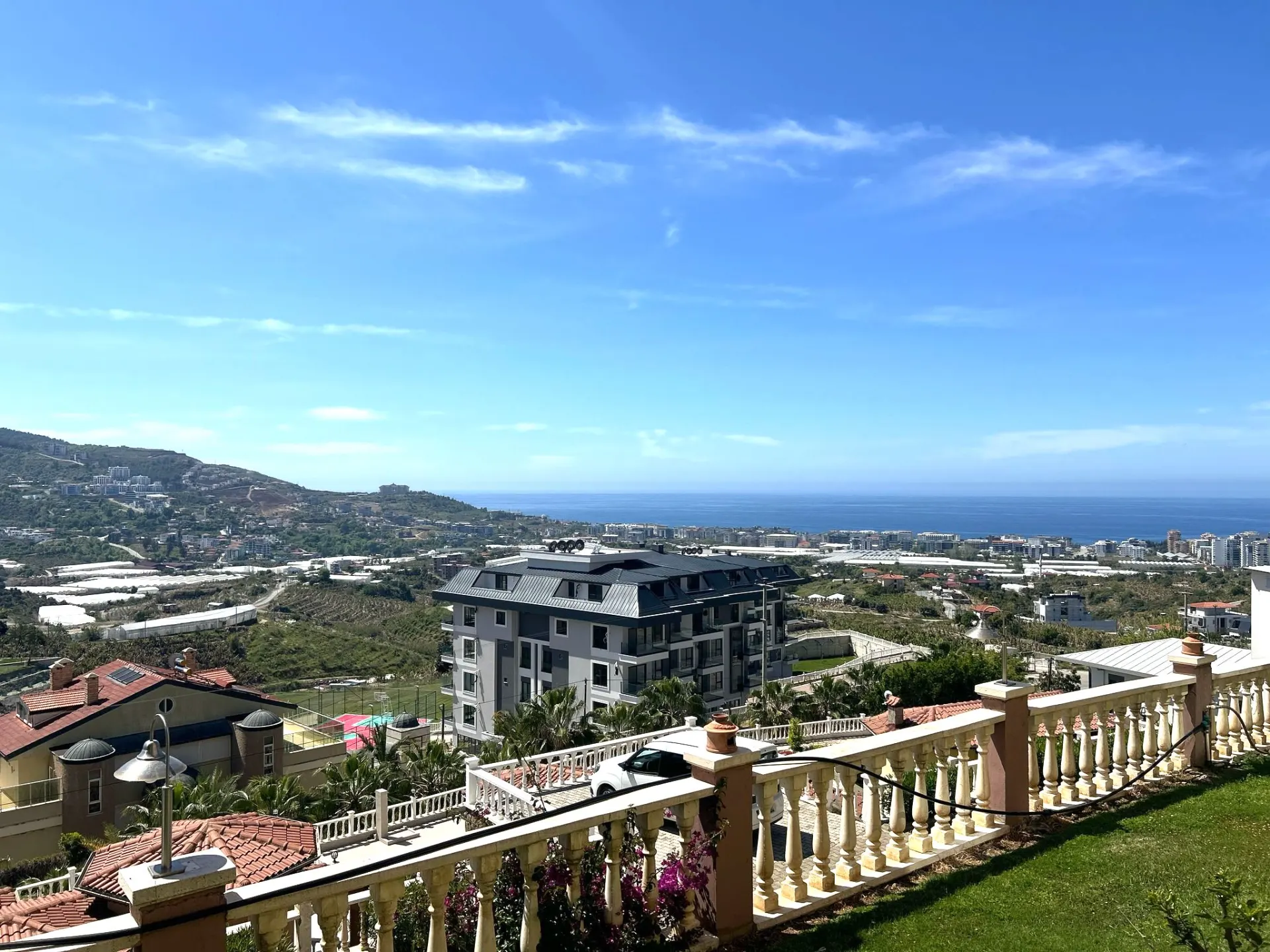 ALANYA KARGICAK  SATILIK DENİZ MANZARALI BAHÇELİ 3+1