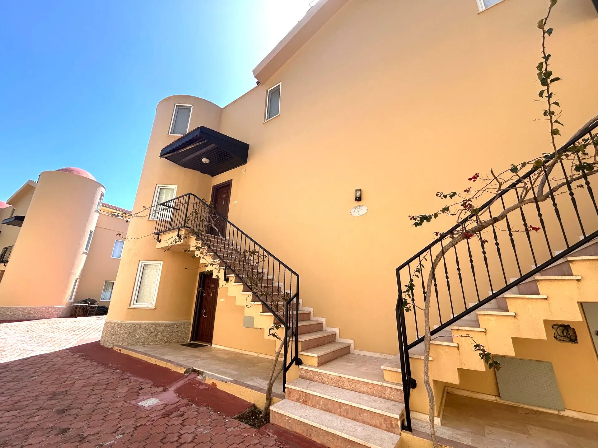 ALANYA KARGICAK  SATILIK DENİZ MANZARALI BAHÇELİ 3+1