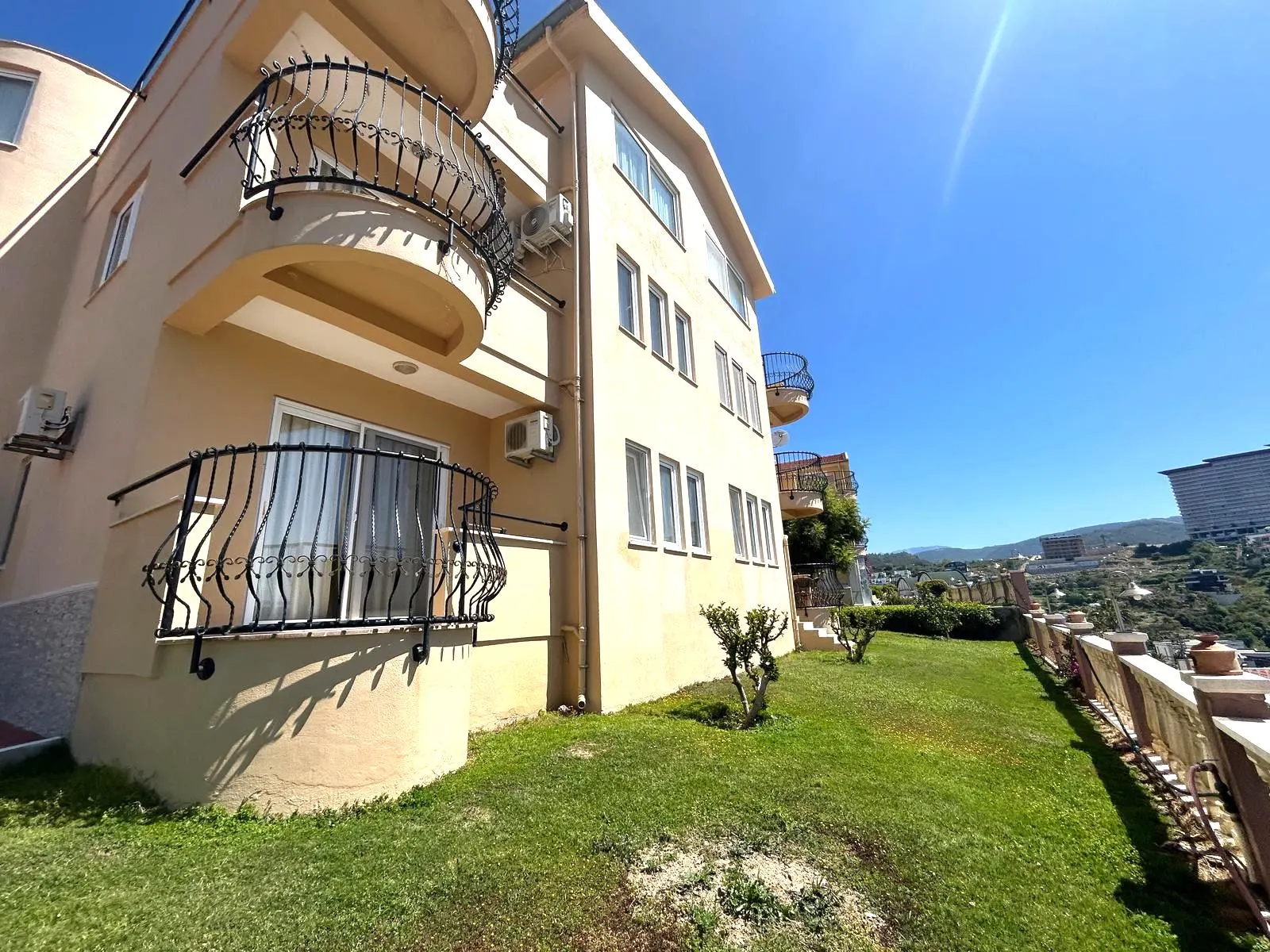 ALANYA KARGICAK  SATILIK DENİZ MANZARALI BAHÇELİ 3+1