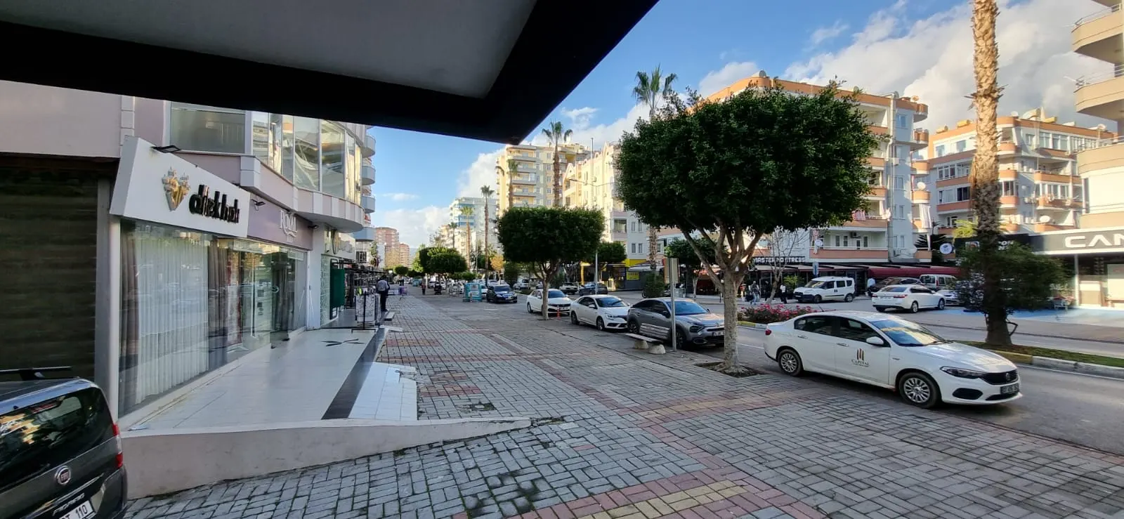 Alanya Mahmutlar'da Satılık Ticari Dükkan