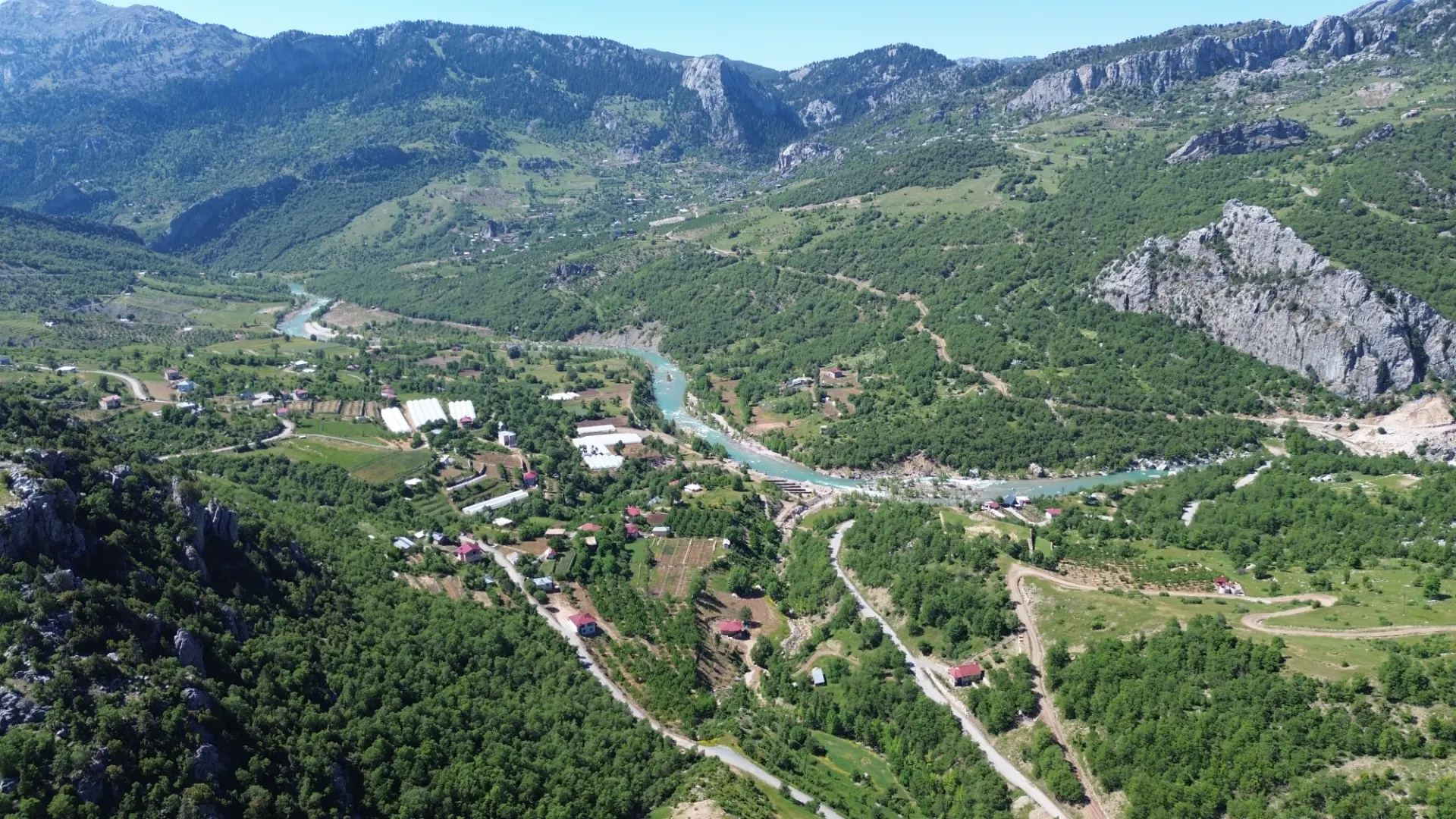 Alanya nın en güzel yaylasında bulunan hazır kurulu bahçemiz satılıktır