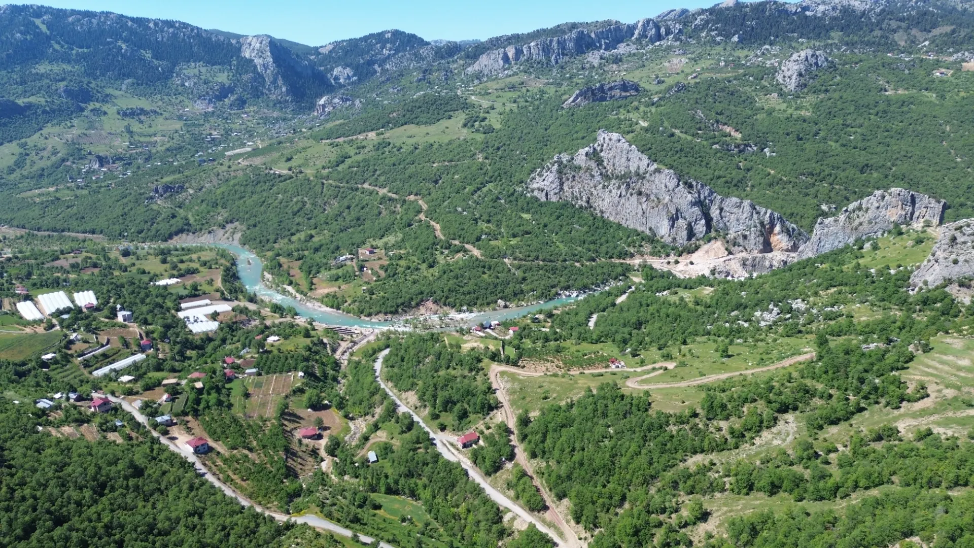 Alanya nın en güzel yaylasında bulunan hazır kurulu bahçemiz satılıktır