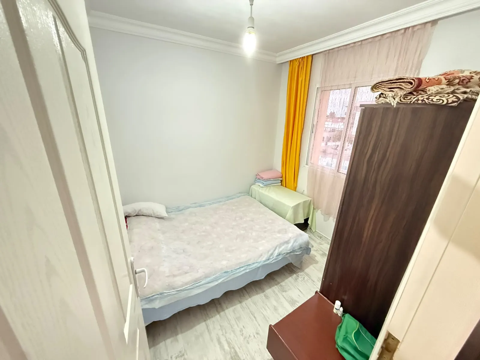 Seferihisar Mersin Alanı'nda Denize 150m Masrafsız, Geniş Satılık 2+1 Daire