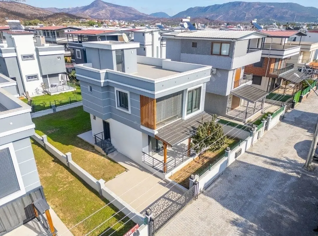 Seferihisar Cumhuriyet’te Denize Yakın, 316m² Arsa İçinde Tam Müstakil Lüks 3+1 Villa!