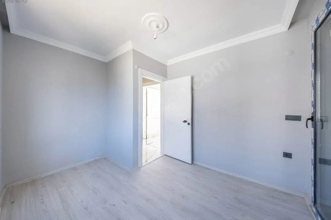 Seferihisar Cumhuriyet’te Denize Yakın, 316m² Arsa İçinde Tam Müstakil Lüks 3+1 Villa!