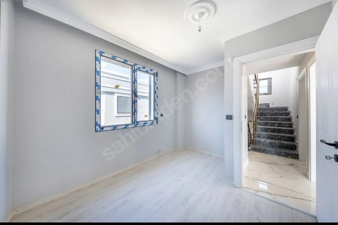 Seferihisar Cumhuriyet’te Denize Yakın, 316m² Arsa İçinde Tam Müstakil Lüks 3+1 Villa!