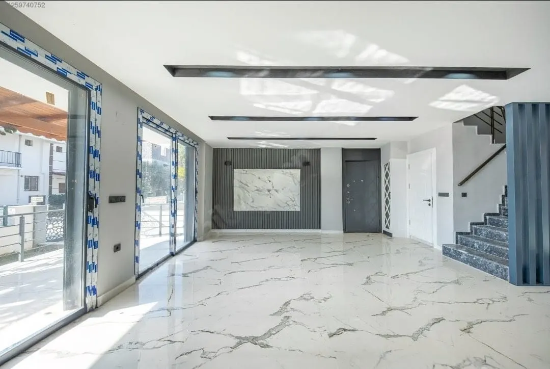 Seferihisar Cumhuriyet’te Denize Yakın, 316m² Arsa İçinde Tam Müstakil Lüks 3+1 Villa!