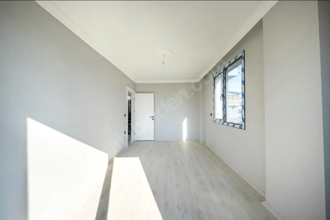 Seferihisar Cumhuriyet’te Denize Yakın, 316m² Arsa İçinde Tam Müstakil Lüks 3+1 Villa!