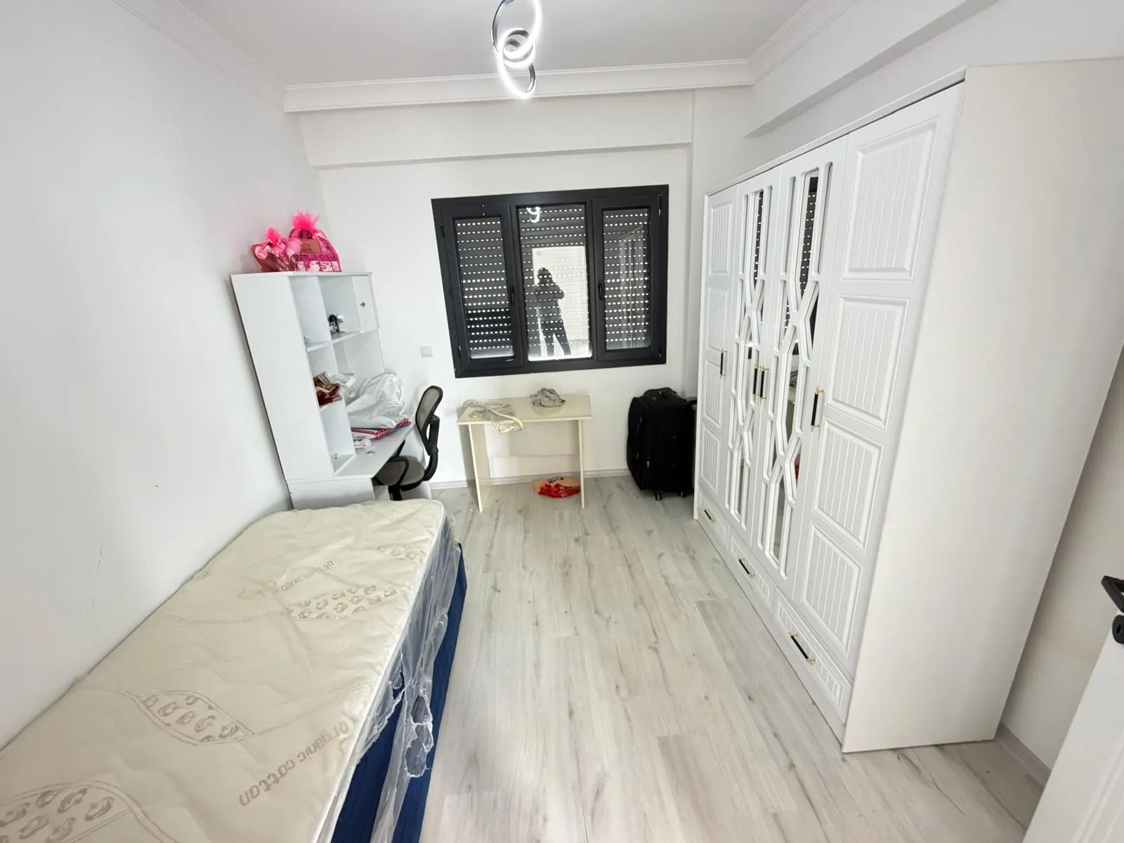 Seferihisar'da:güneş Enerjili,yerden Isıtmalı,full Eşyalı Satılık 3+1 Villa