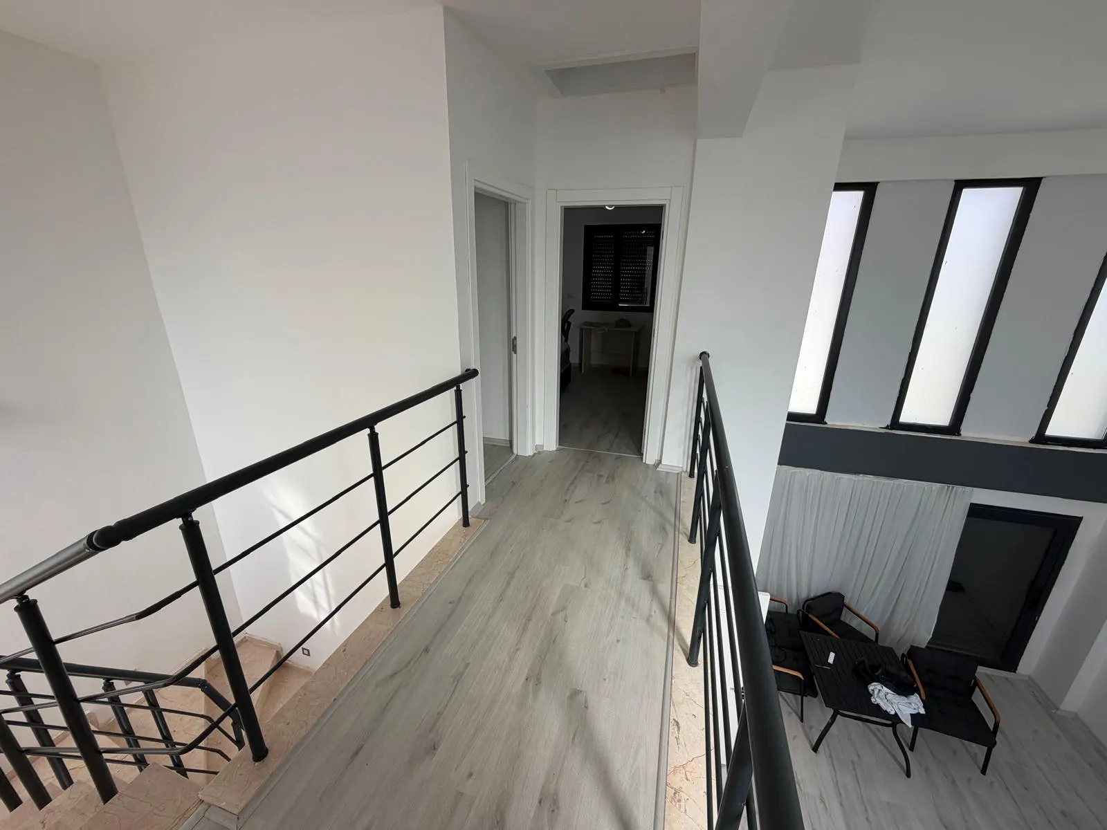 Seferihisar'da:güneş Enerjili,yerden Isıtmalı,full Eşyalı Satılık 3+1 Villa