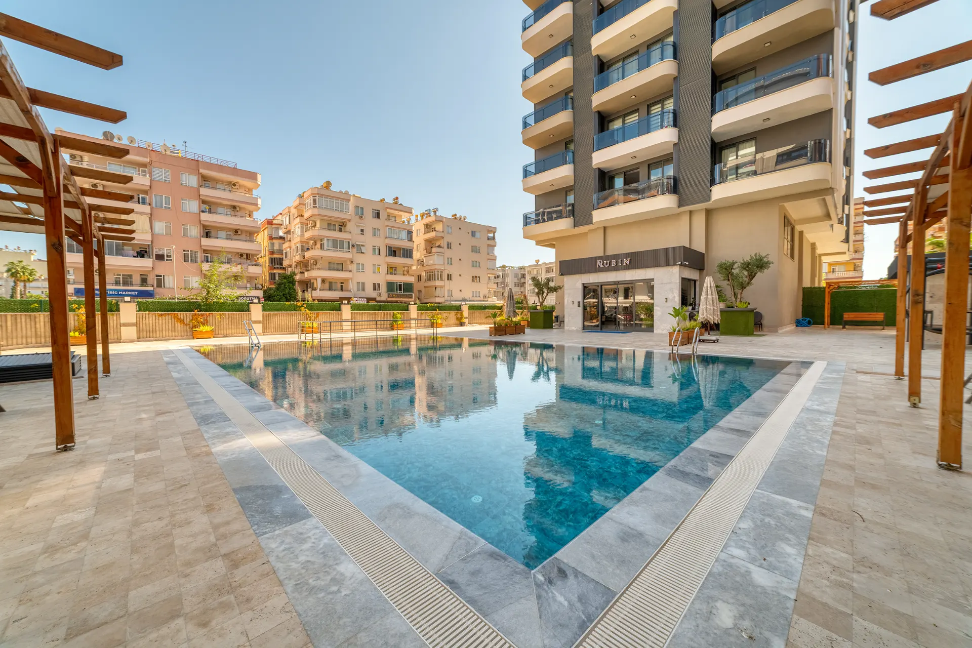 RUBİN SİTESİNDE DENİZ VE DAĞ MANZARALI LÜKS 4+1 TERS DUBLEKS