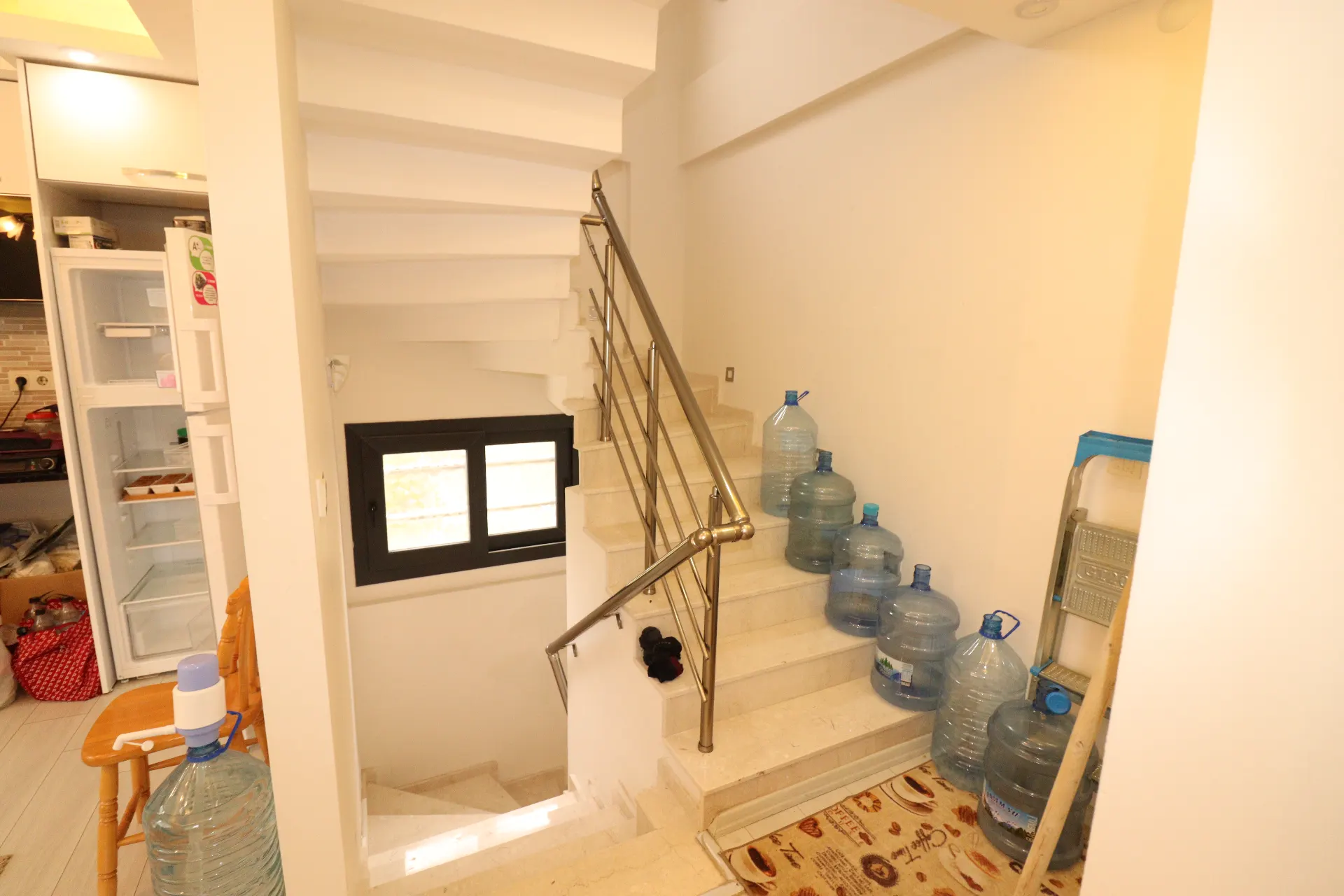 Seferihisar Mersin Alanı Mh. deniz manzaralı bahçeli satılık 3+1 Villa
