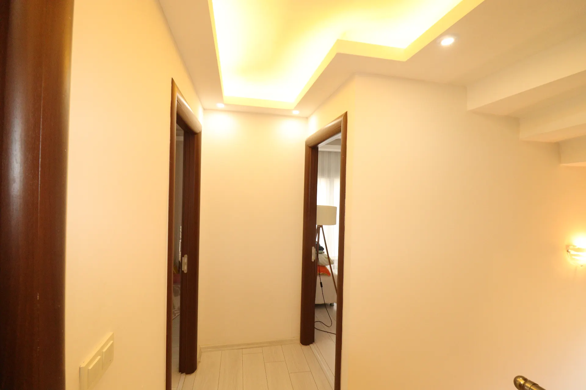 Seferihisar Mersin Alanı Mh. deniz manzaralı bahçeli satılık 3+1 Villa