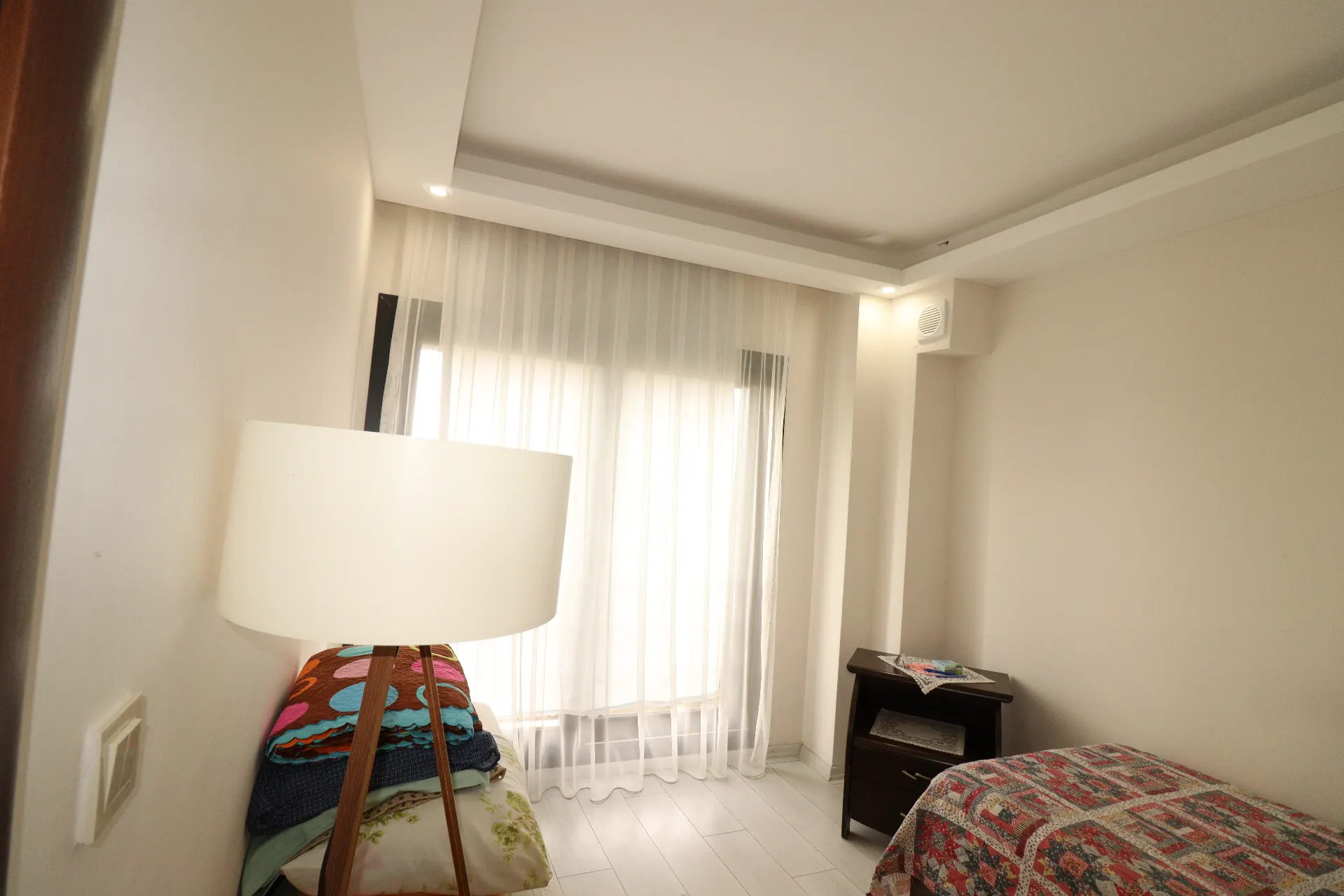 Seferihisar Mersin Alanı Mh. deniz manzaralı bahçeli satılık 3+1 Villa