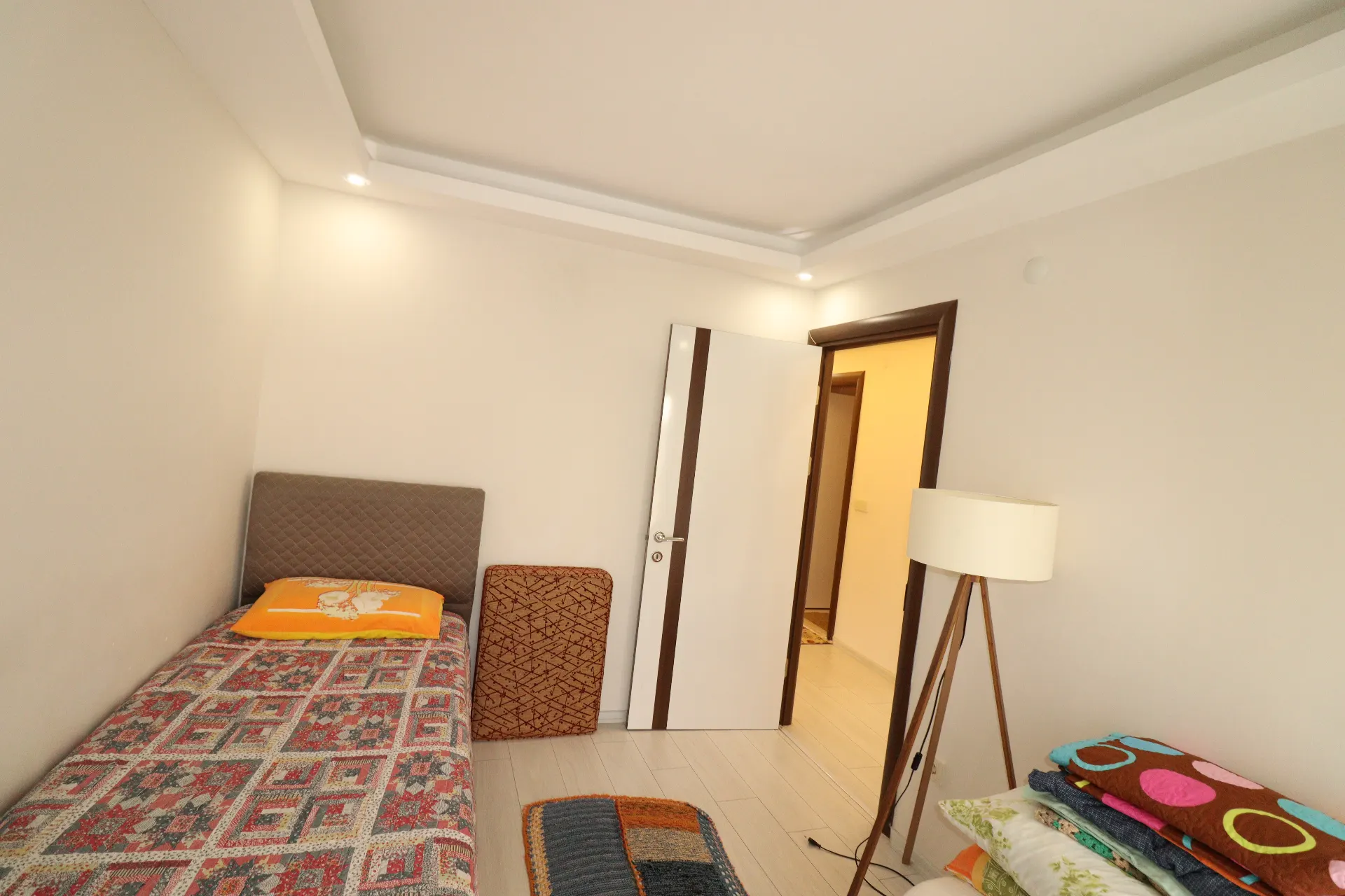 Seferihisar Mersin Alanı Mh. deniz manzaralı bahçeli satılık 3+1 Villa