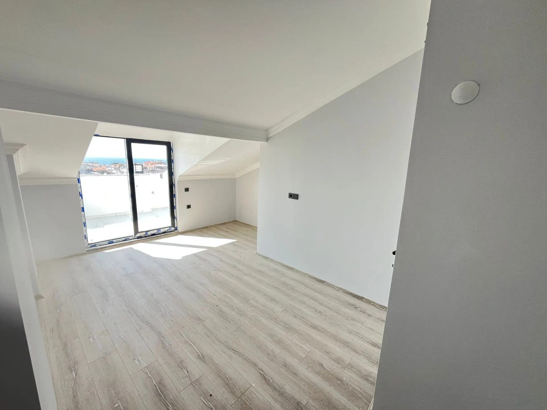 İzmir Menderes Özdere Ortamahalle'de Satılık 2+1 Dublex Daire