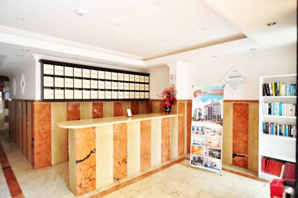 MAHMUTLAR MERKEZİNDE GENİŞ 2+1 DAİRE