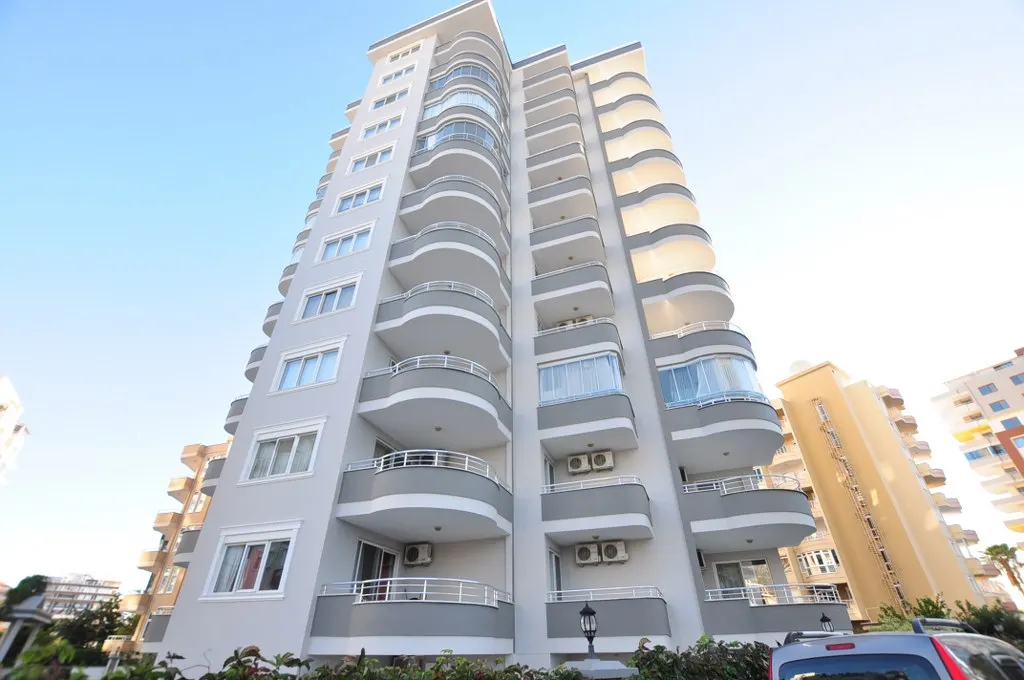 MAHMUTLAR MERKEZİNDE GENİŞ 2+1 DAİRE