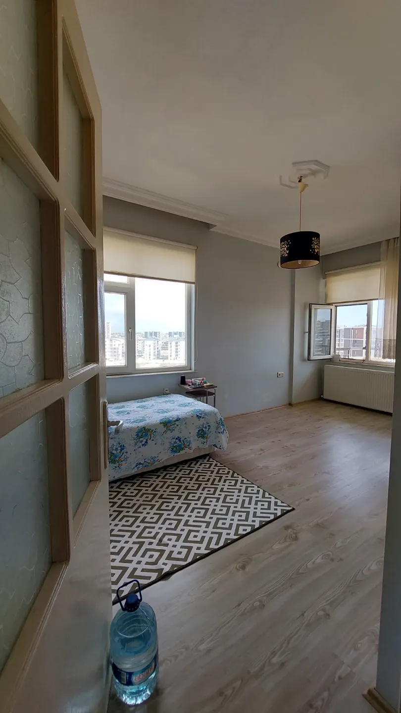 ANTALYA AKSU ALTINTAŞ MAHALLESİNDE SATILIK DOĞALGAZLI 3+1 DAİRE