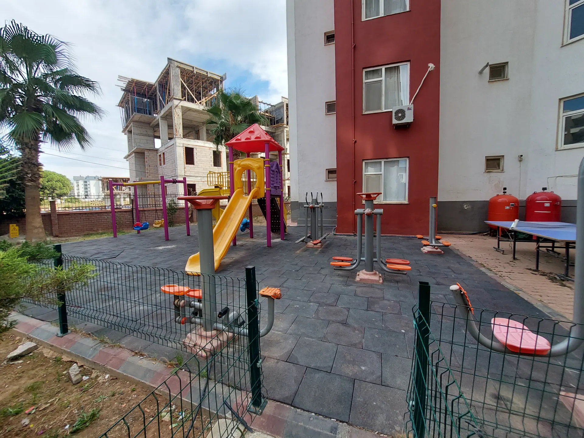 ANTALYA AKSU ALTINTAŞ MAHALLESİNDE SATILIK DOĞALGAZLI 3+1 DAİRE