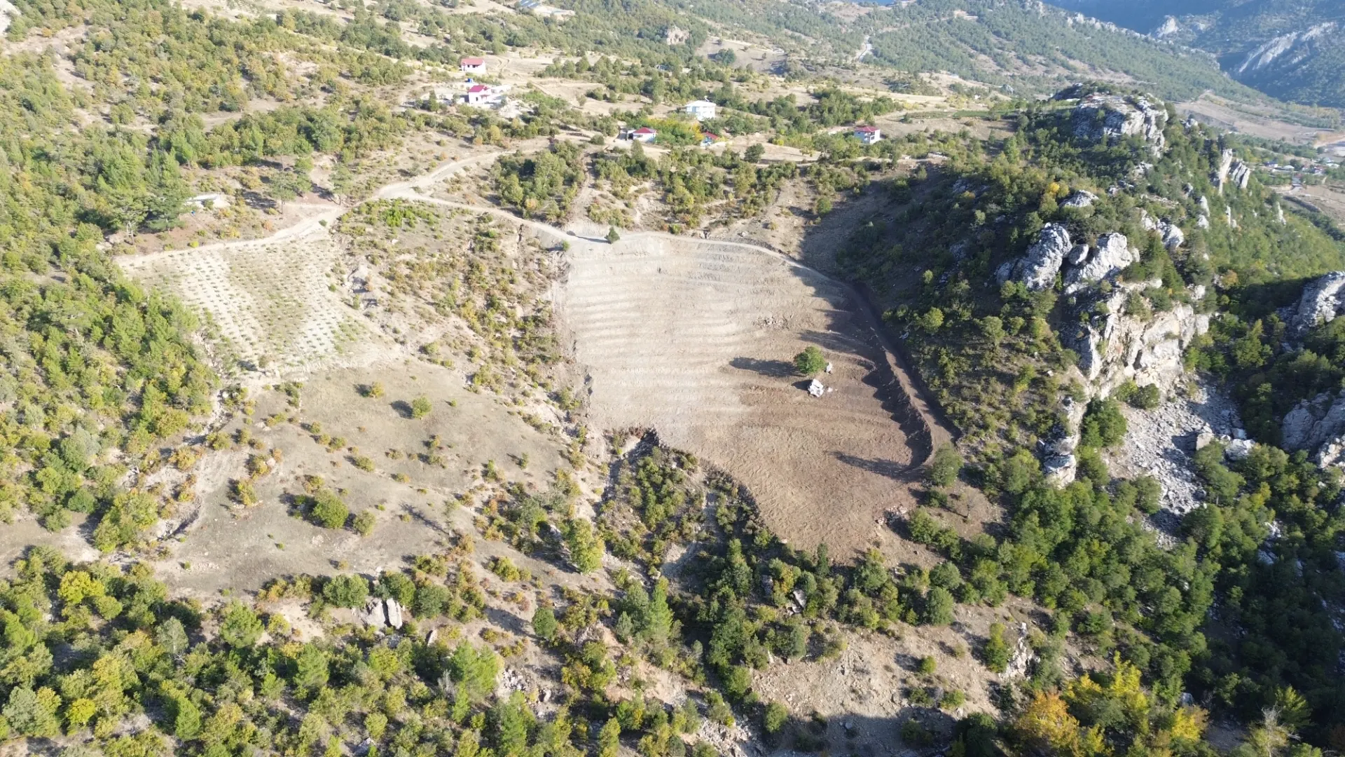Terreno cultivado listo para la venta en Alanya