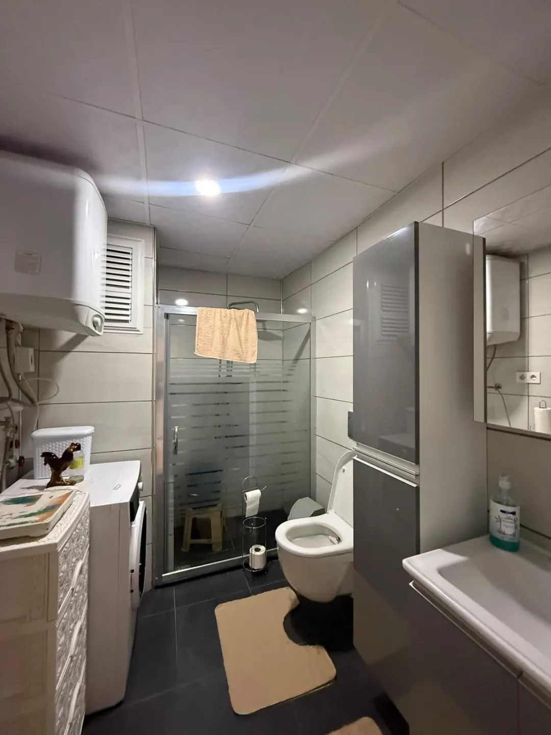 İzmir Seferihisar Hıdırlık Mahallesi'nde Merkezi Konumda Satılık 2+1 Daire