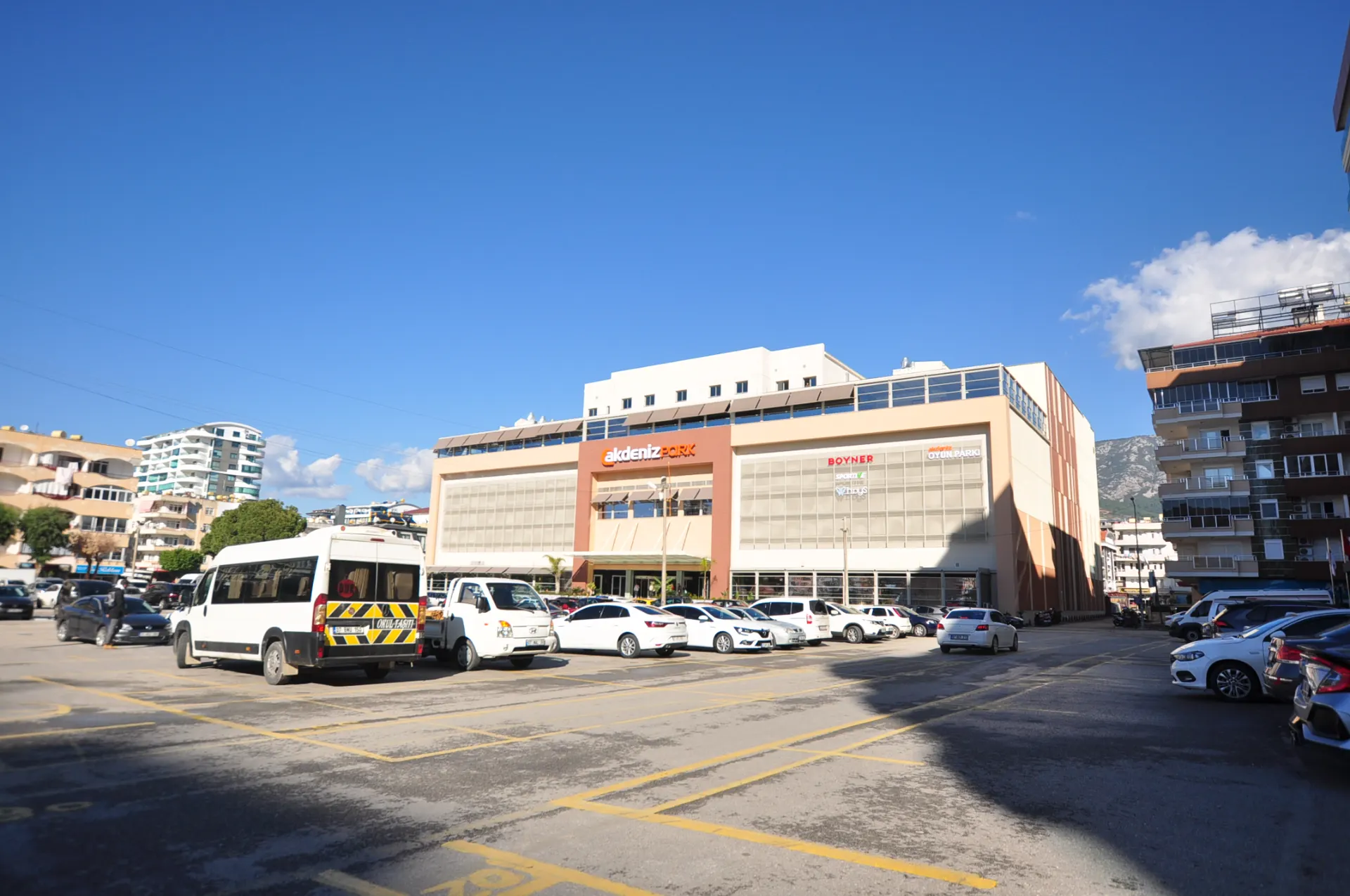 Geräumige 2+1 Wohnung im Zentrum von Mahmutlar