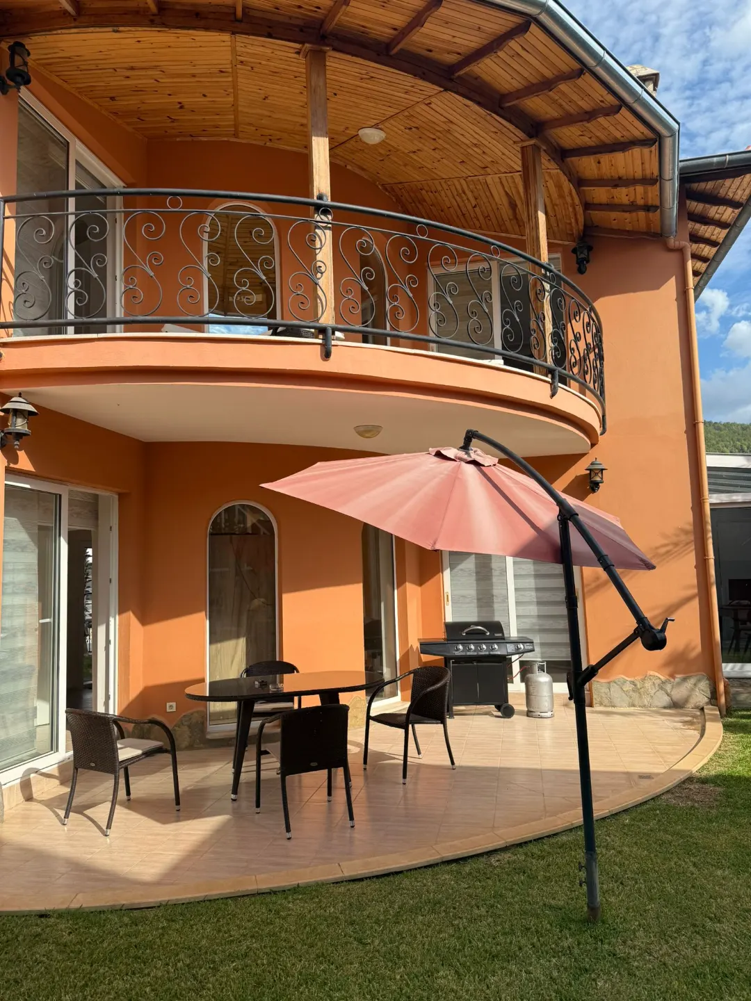3+1 Triplex Villa in a beautifull complex in Oba, ALanya