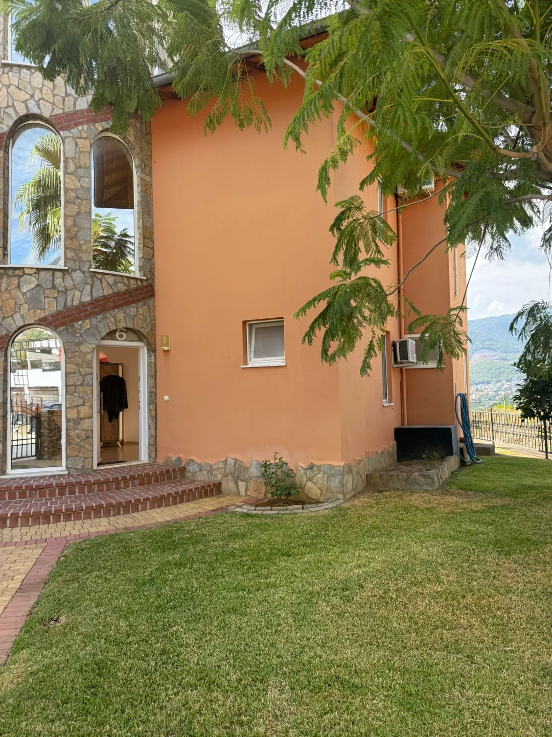 3+1 Triplex Villa in a beautifull complex in Oba, ALanya