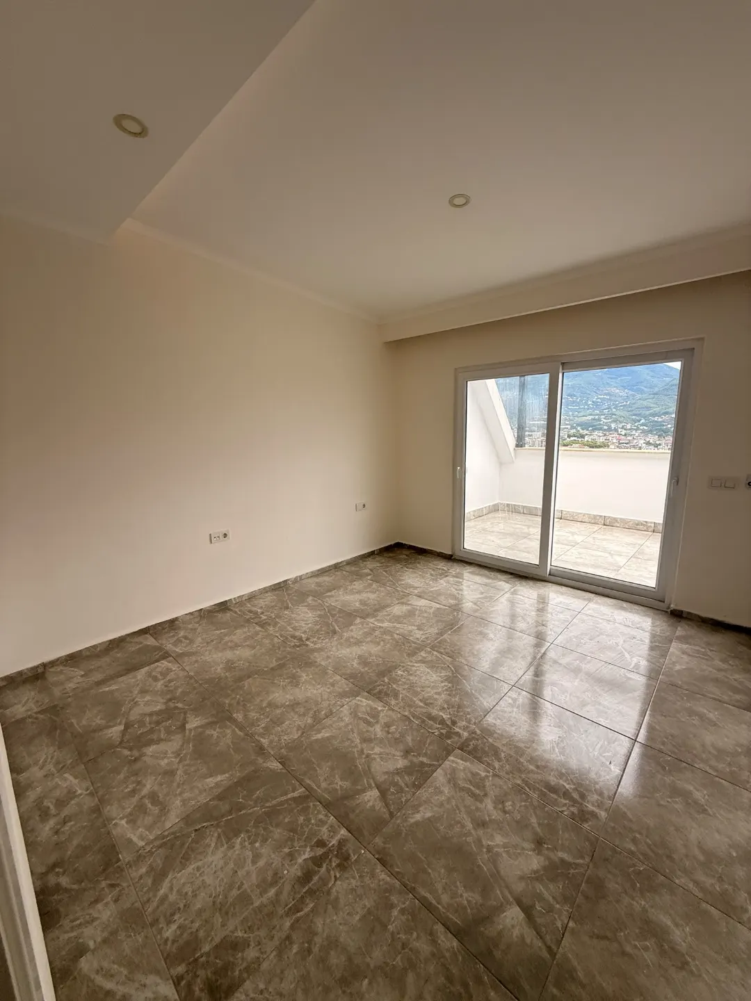 3+1 Dublex Penthouse with Seaview in Ciplakli, Alanya