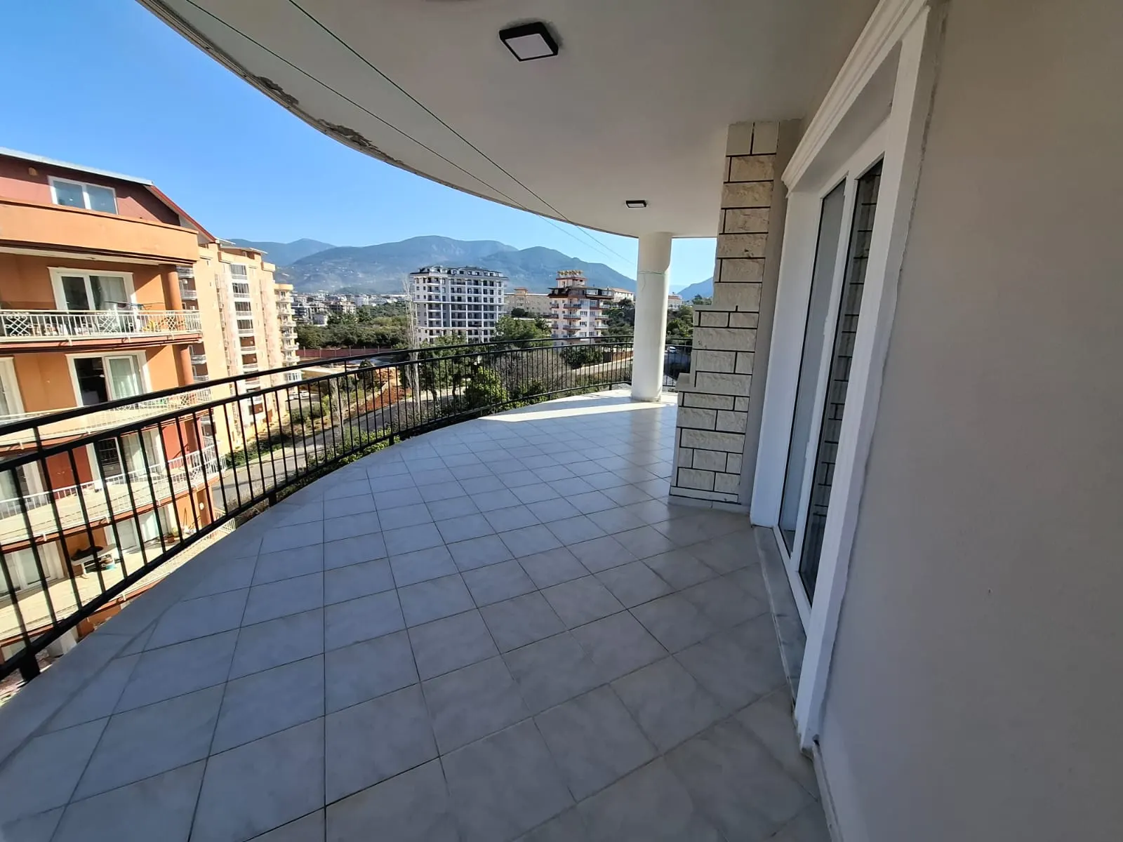 2+1 Furnished Apartment with Seaview and Castle view in Tosmur, Alanya
