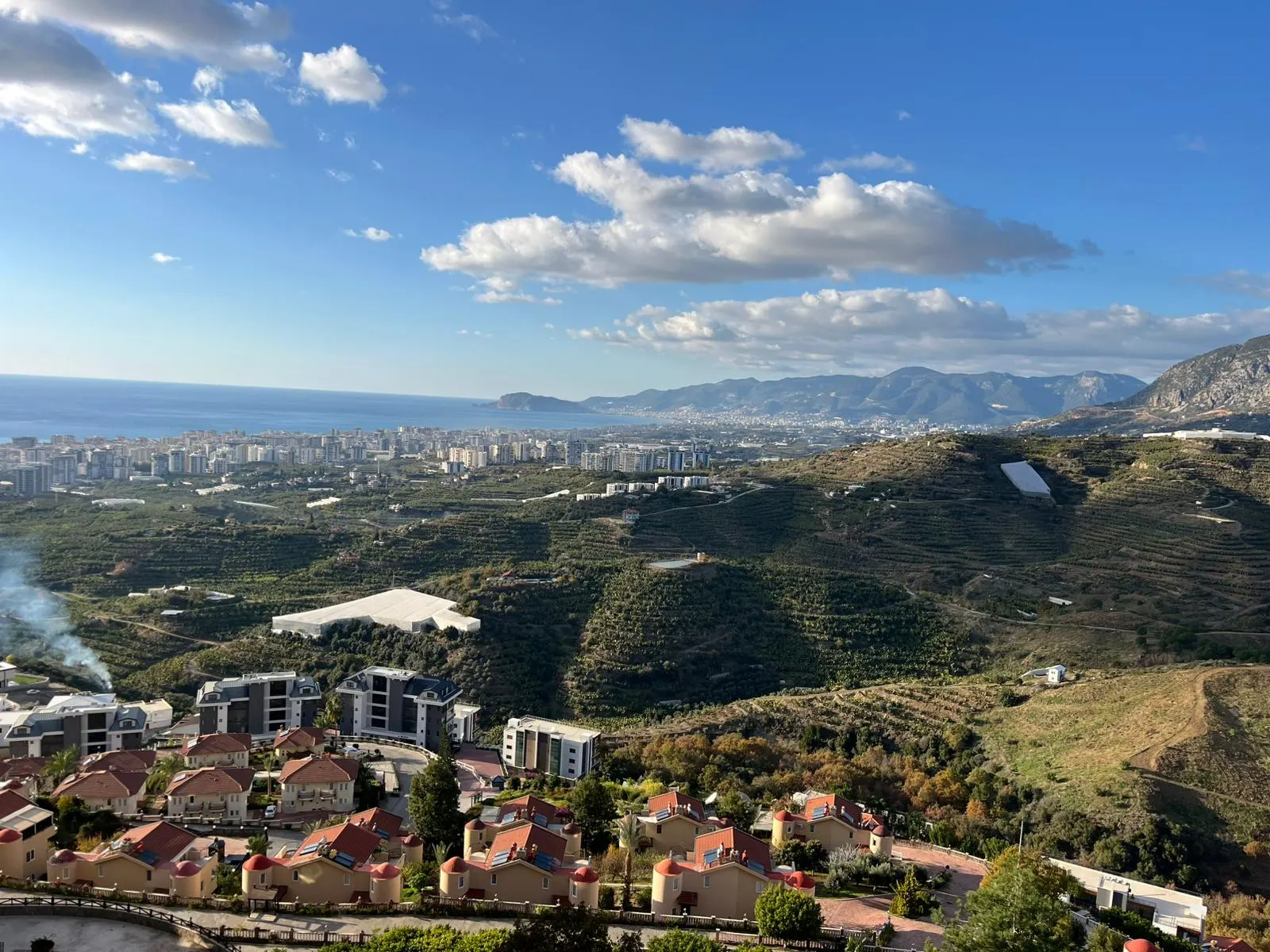 2+1 Apartment with full Seaview and Mountain View in a 5 stars Hotel Complex in Kargicak, Alanya