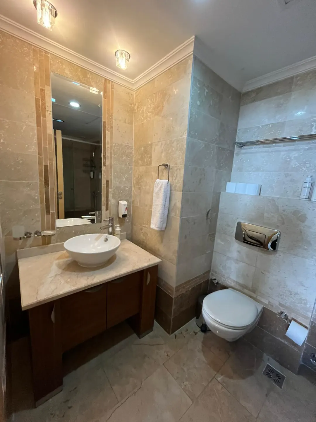 2+1 Apartment with full Seaview and Mountain View in a 5 stars Hotel Complex in Kargicak, Alanya