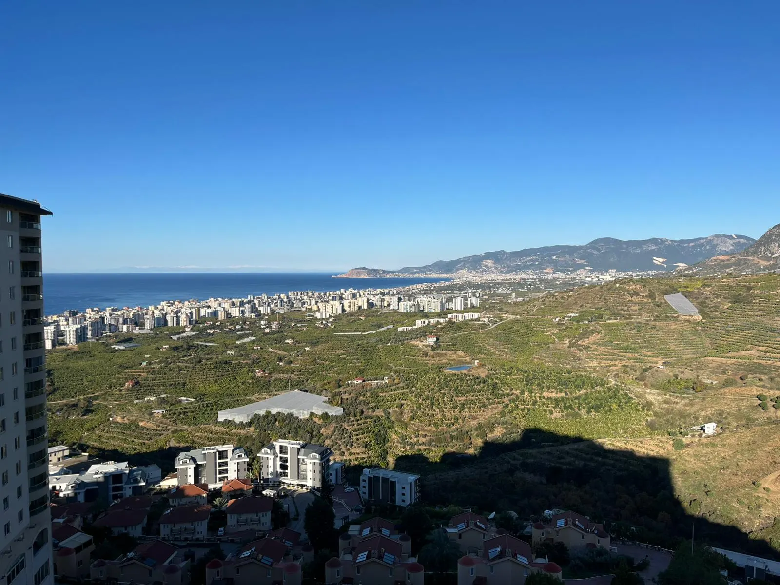 2+1 Apartment with full Seaview and Mountain View in a 5 stars Hotel Complex in Kargicak, Alanya