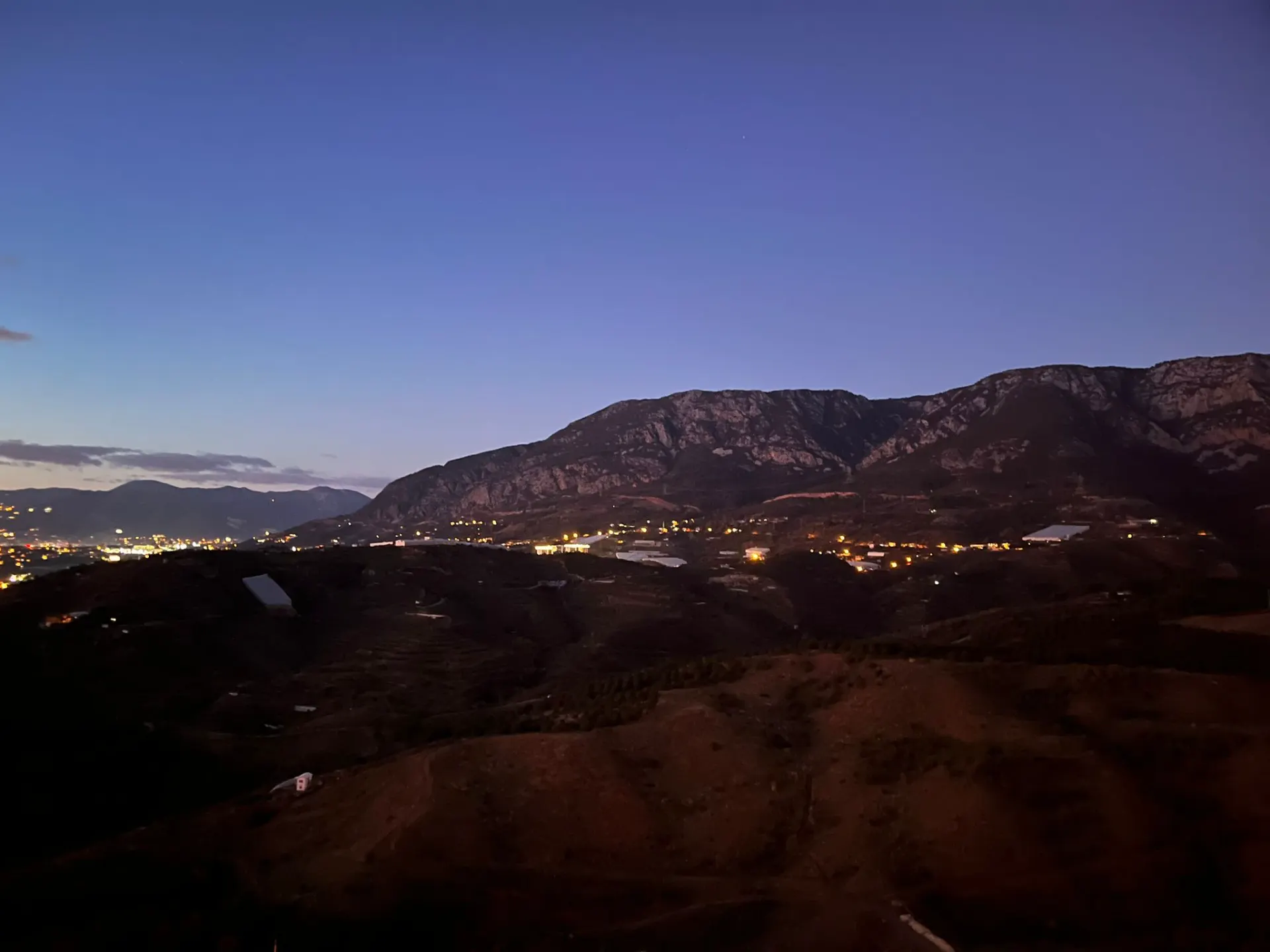 2+1 Apartment with full Seaview and Mountain View in a 5 stars Hotel Complex in Kargicak, Alanya