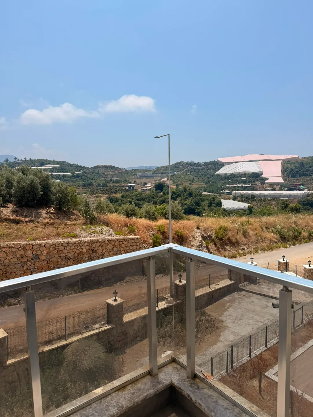 1+1 Furnished Apartment in 5 stars complex in Mahmutlar, Alanya