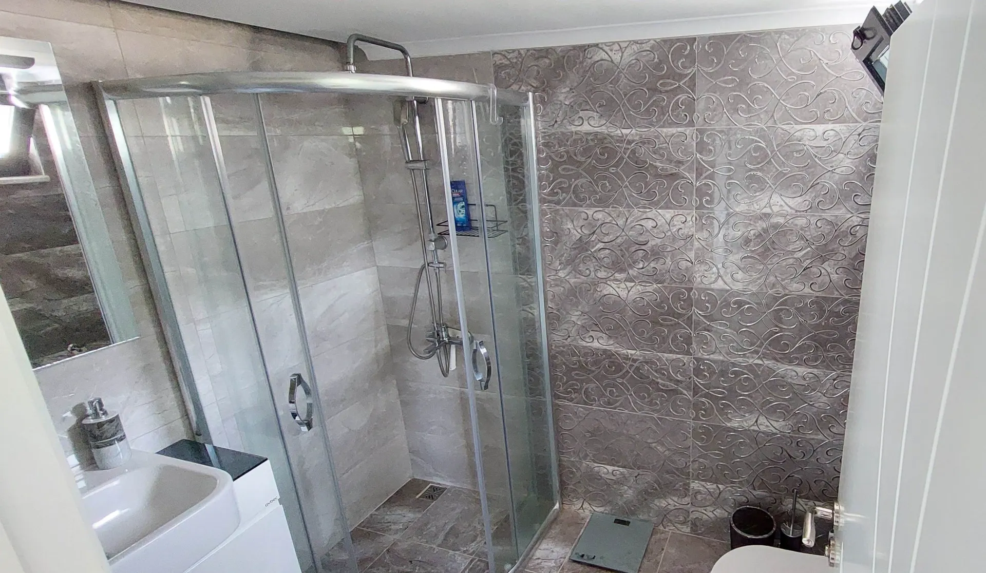 3+1 Luxury Villa with Panorama Seaview in Mahmutlar, Alanya