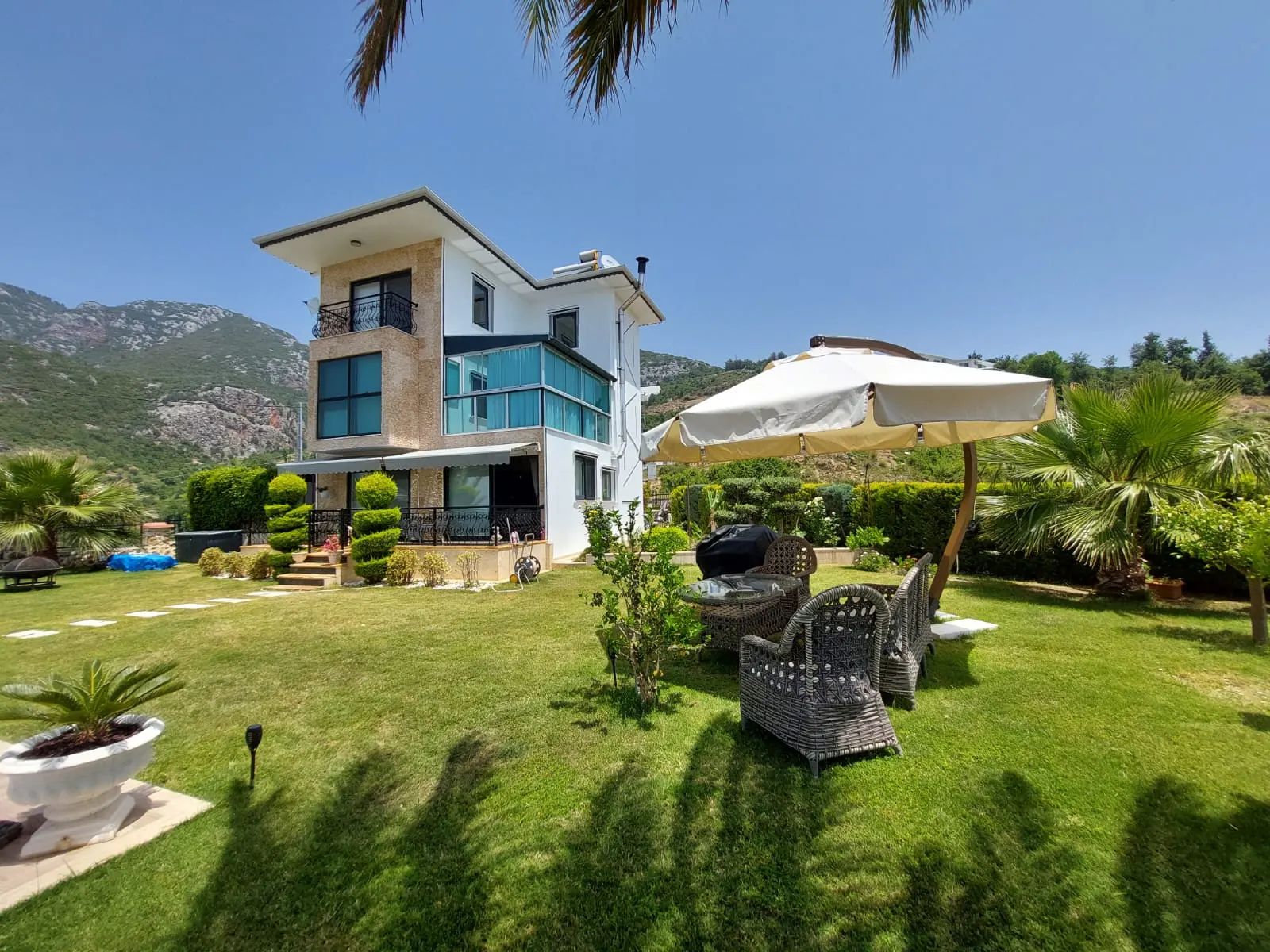 3+1 Luxury Villa with Panorama Seaview in Mahmutlar, Alanya