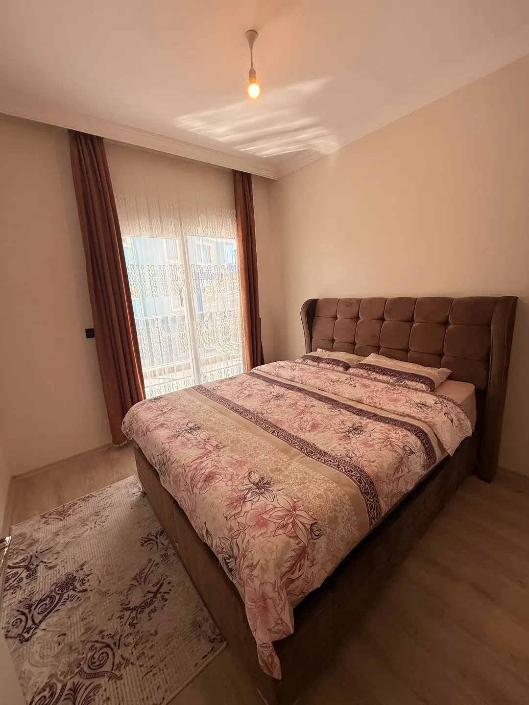 2+1 Furnished Apartment with seperate kitchen in Mahmutlar, Alanya