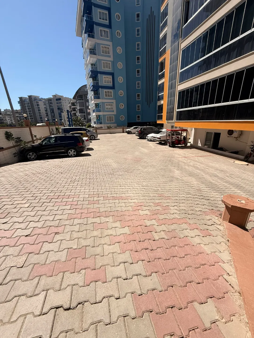 2+1 Furnished Apartment with seperate kitchen in Mahmutlar, Alanya
