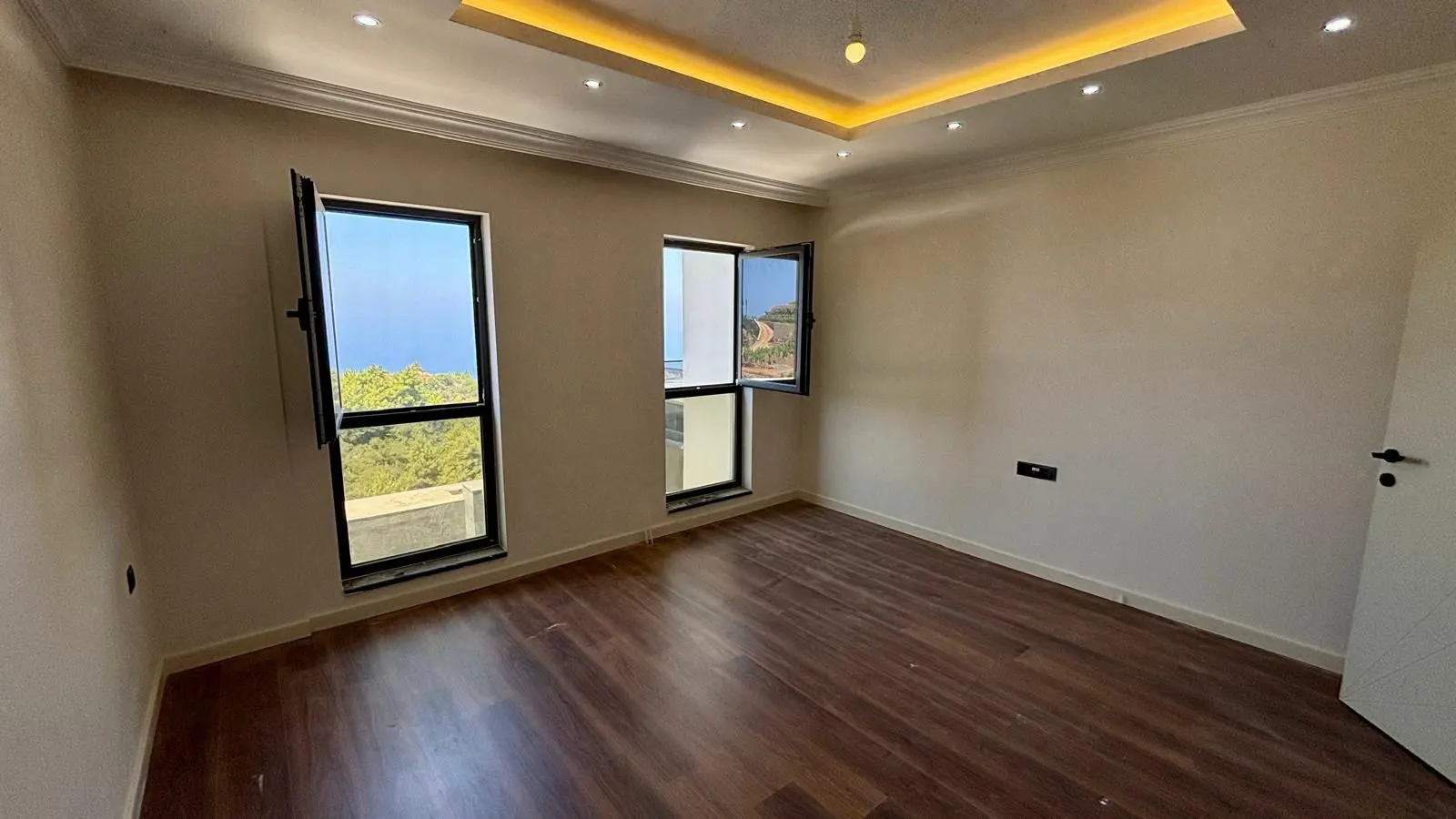 Luxury 1+1 Apartment with Panorama Seaview in Olymp City, Alanya