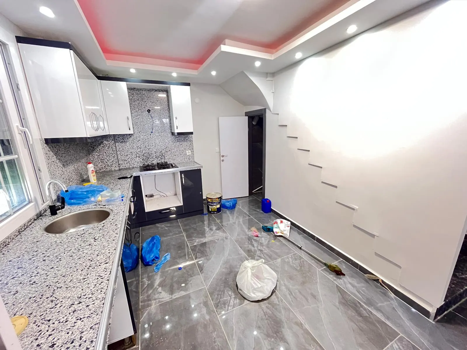 Seferihisar Payamlı’da Modern Tasarımlı, Güvenlikli 3+1 Müstakil Villa!