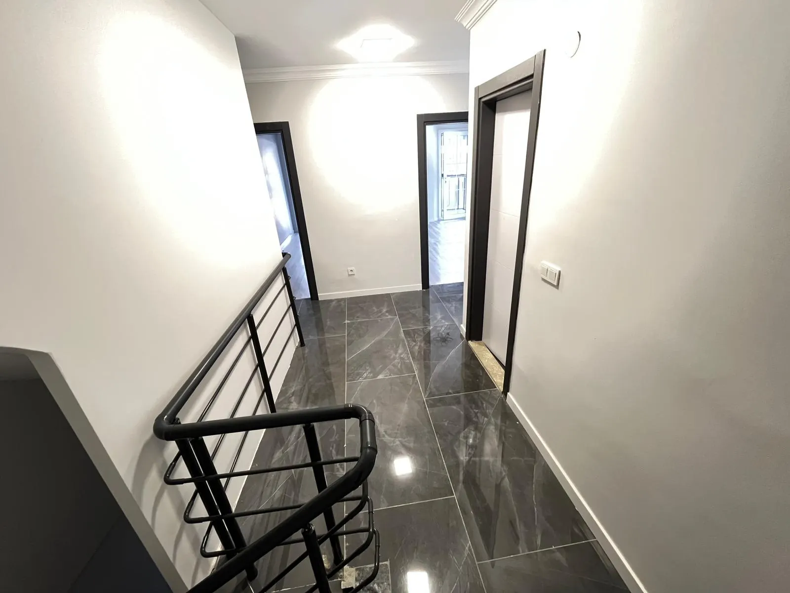 Seferihisar Payamlı’da Modern Tasarımlı, Güvenlikli 3+1 Müstakil Villa!