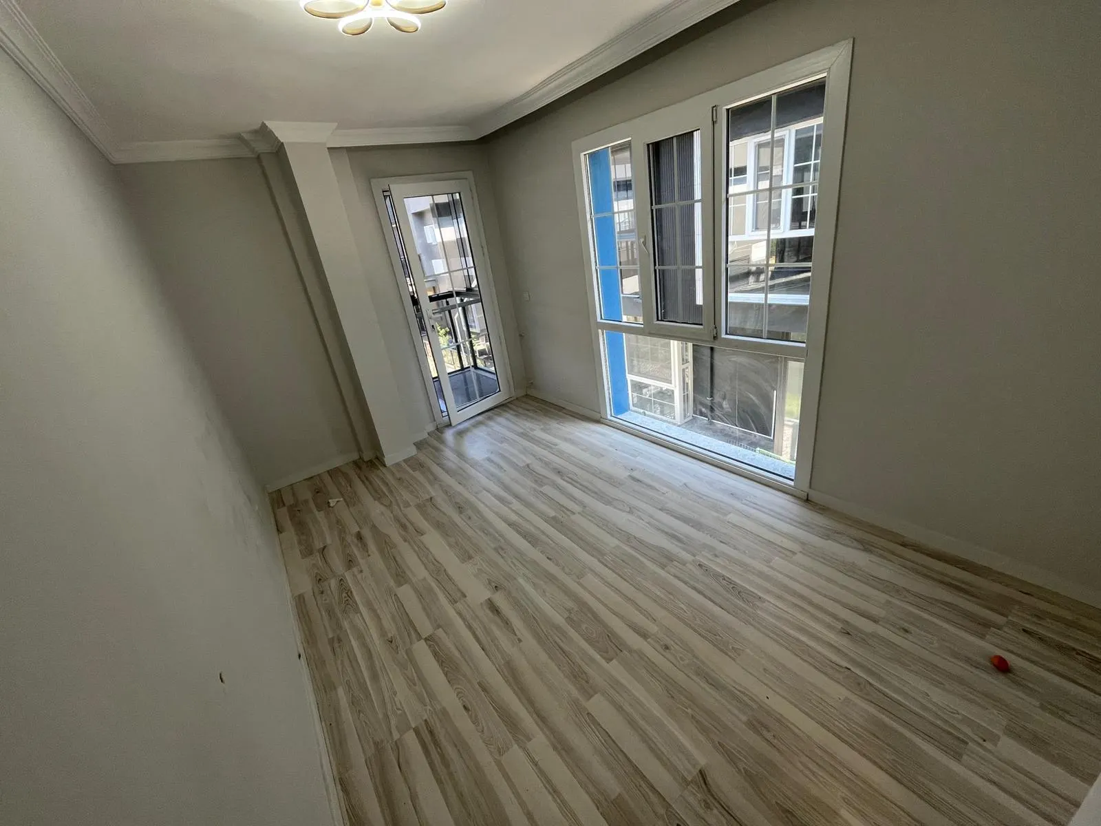 Seferihisar Payamlı’da Modern Tasarımlı, Güvenlikli 3+1 Müstakil Villa!
