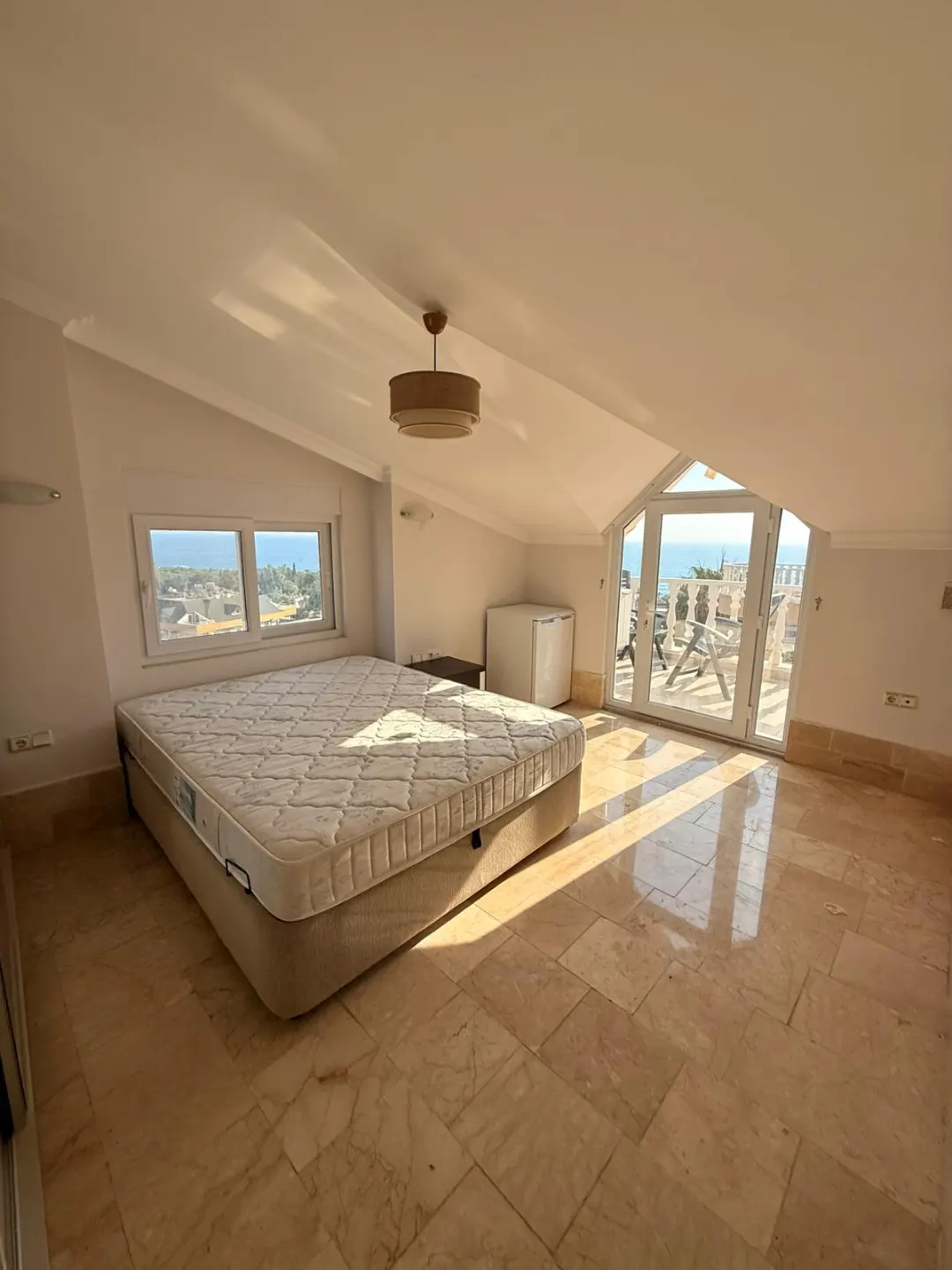 3+1 Dublex Penthouse with full Seaview and Castle View 50 m from the beach in Kestel, Alanya